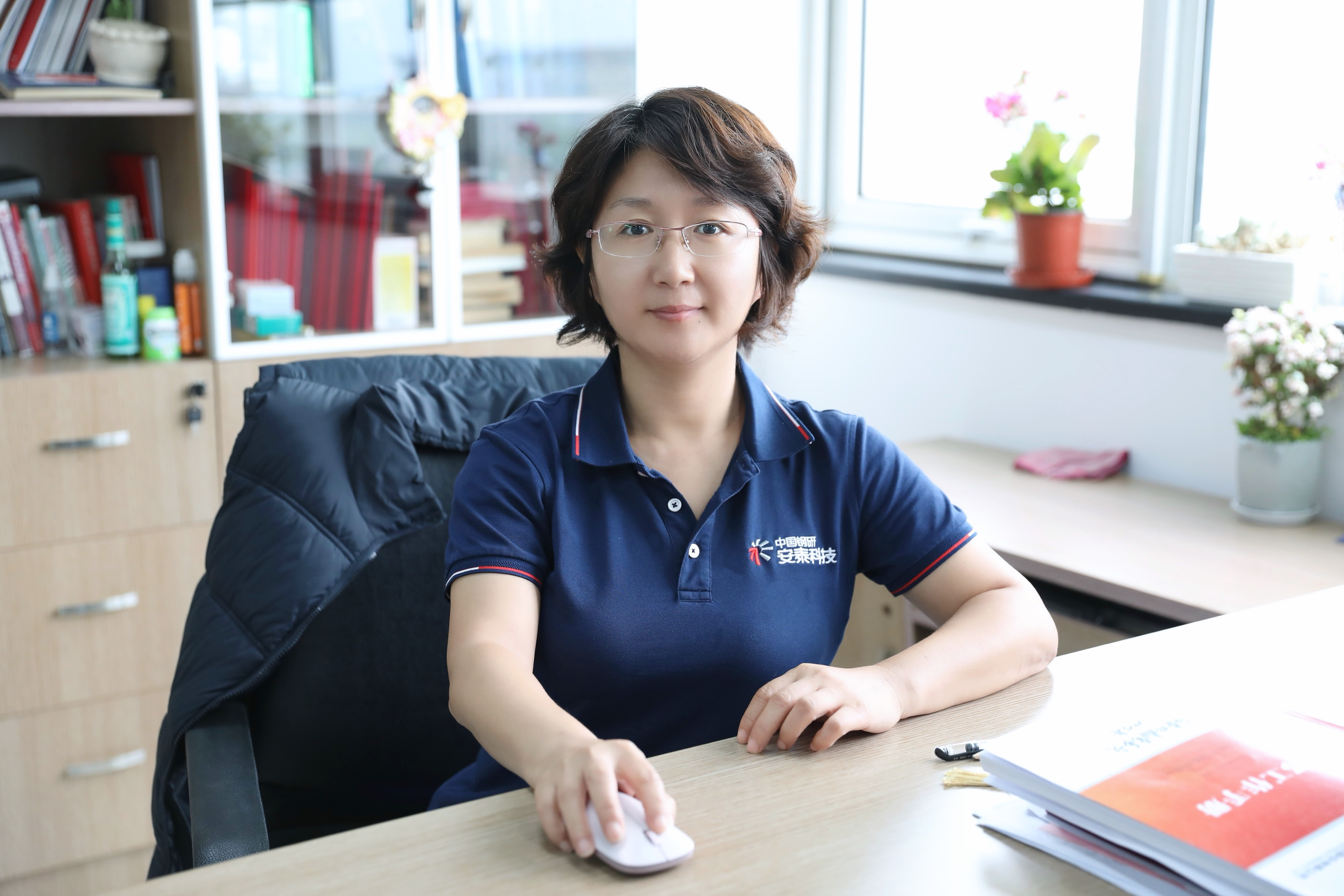 優(yōu)秀黨務(wù)工作者-范雪飛.jpg 優(yōu)秀黨務(wù)工作者-范雪飛.jpg